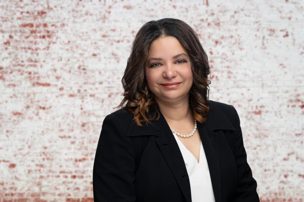 Lytle_Jennifer_746-0028-retouched (1)